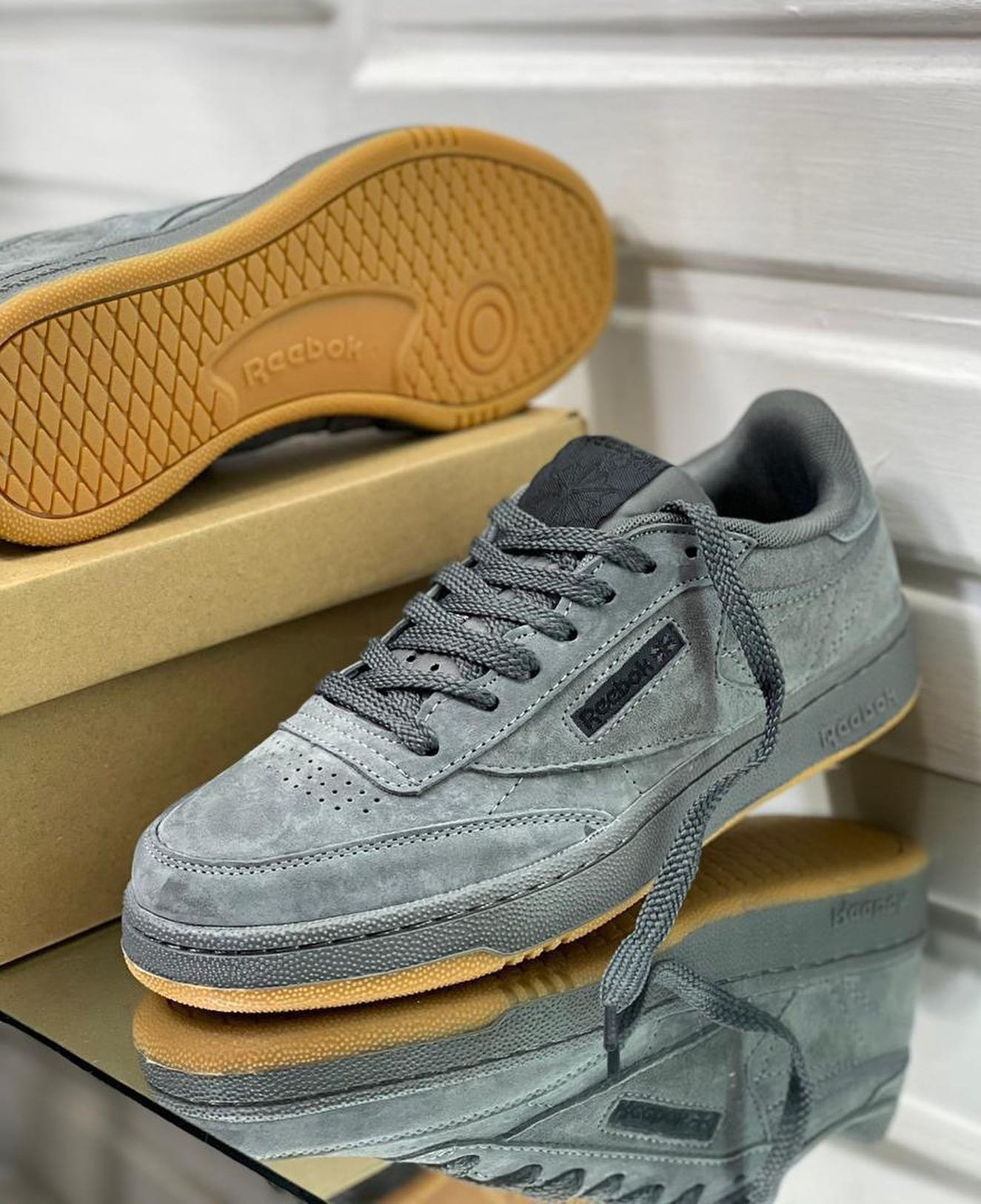 Reebok Classic Grey Suede Sneakers 00516 - Image 5