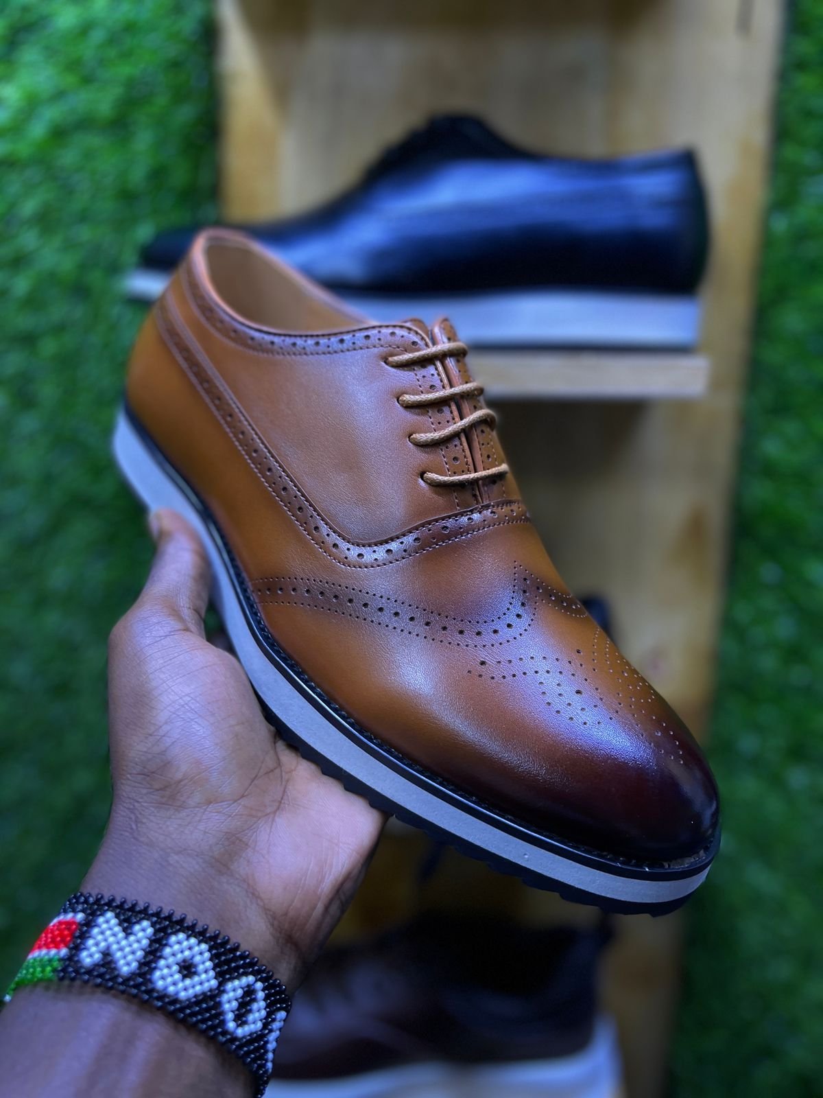 John Foster London Classic Luxury Leather Men's Shoes, Timeless Oxford Silhouette with Brogue Detailing