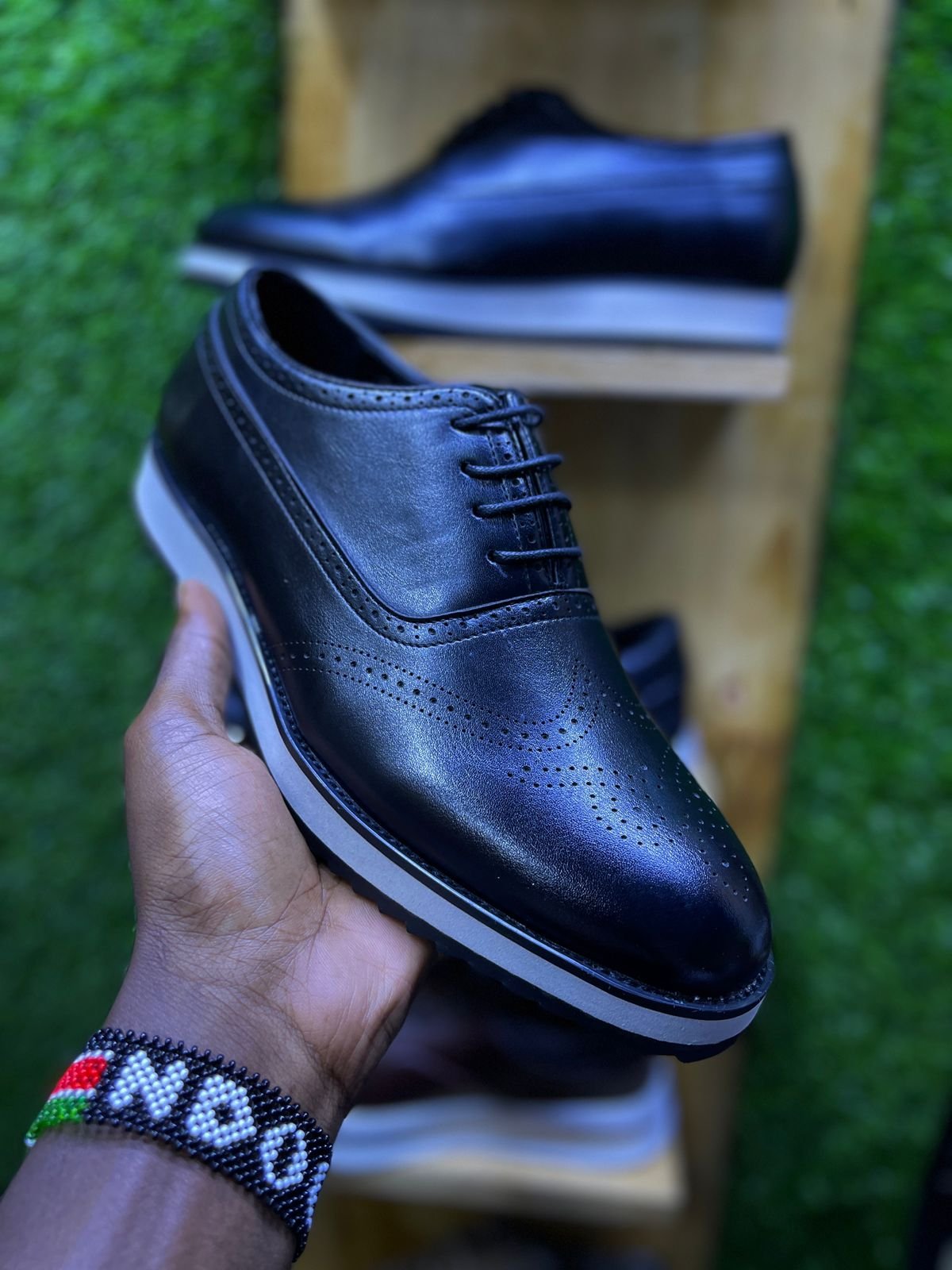 John Foster London Classic Luxury Leather Men's Shoes, Timeless Oxford Silhouette with Brogue Detailing - Image 7