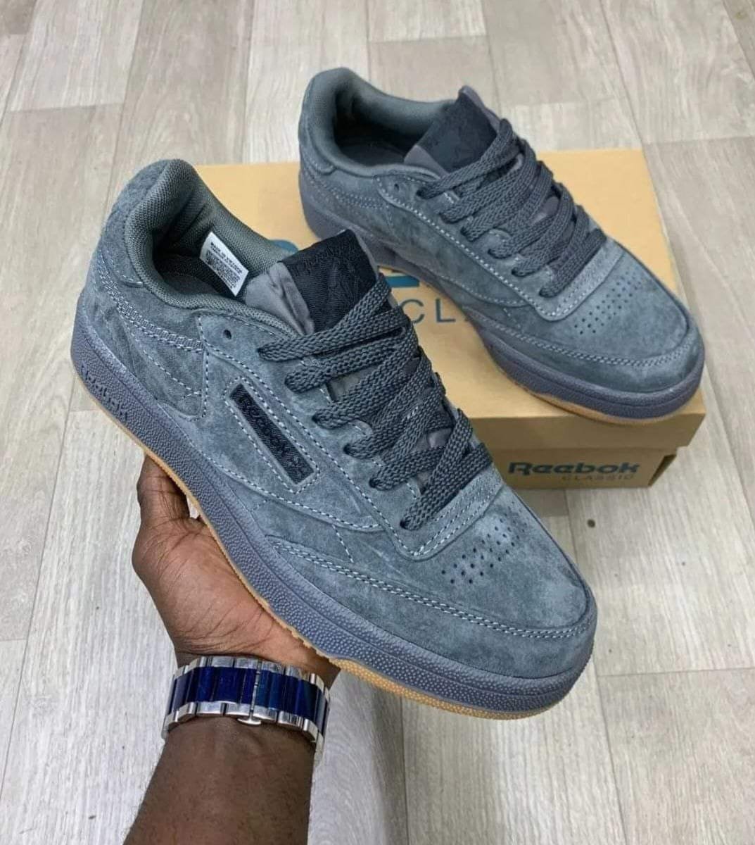 Reebok Classic Grey Suede Sneakers 00516