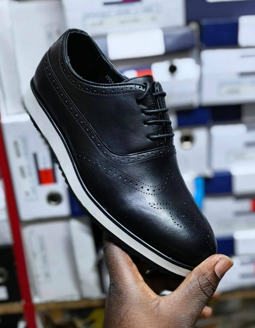 John Foster London Classic Luxury Leather Men's Shoes, Timeless Oxford Silhouette with Brogue Detailing - Image 3